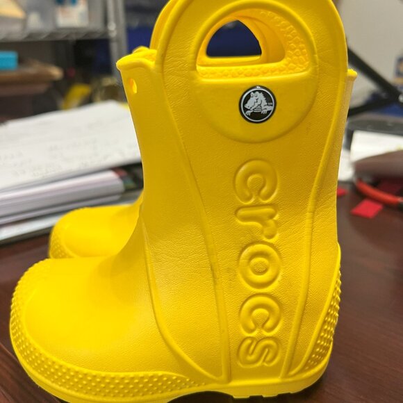 Crocs Toddler Rain Boots - Picture 8 of 8